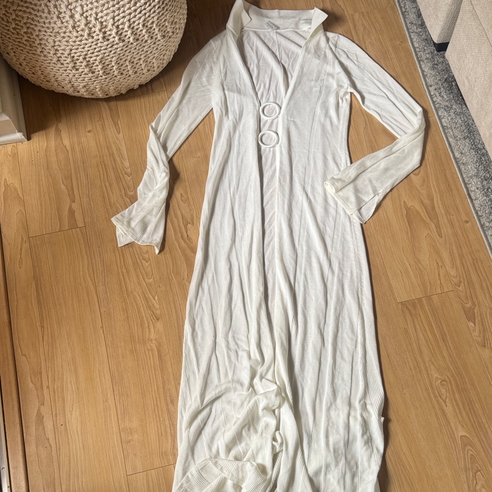 DEVON WINDSOR Lucia Robe - Picture 2 of 6